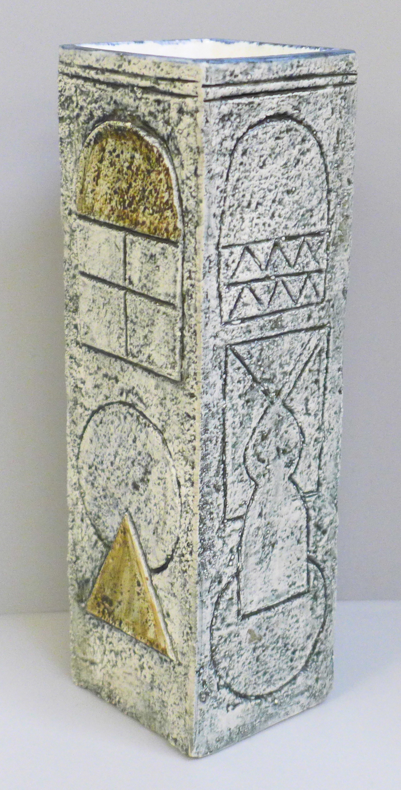 A Troika vase, 22cm - Image 2 of 3