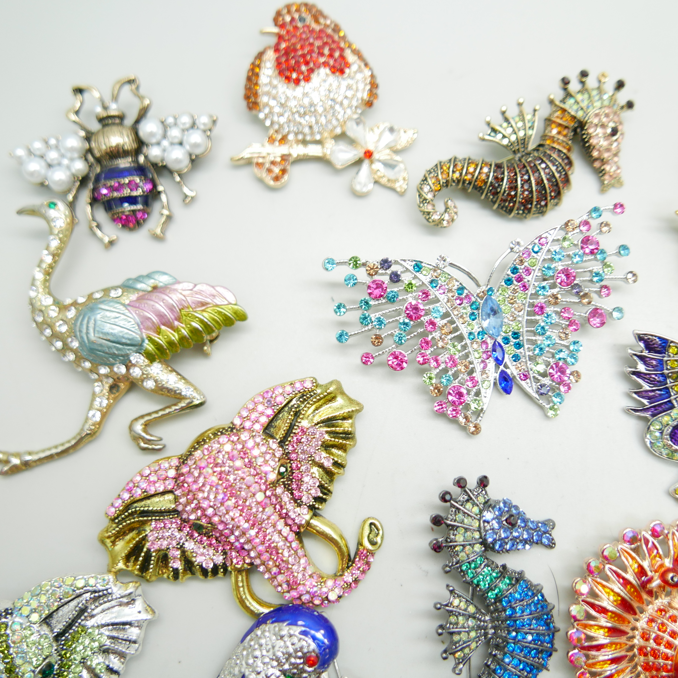 A collection of twenty-three rhinestones animal, bird, insect and other brooches, and one - Image 5 of 5
