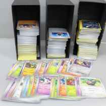 Over 1000 Pokemon cards