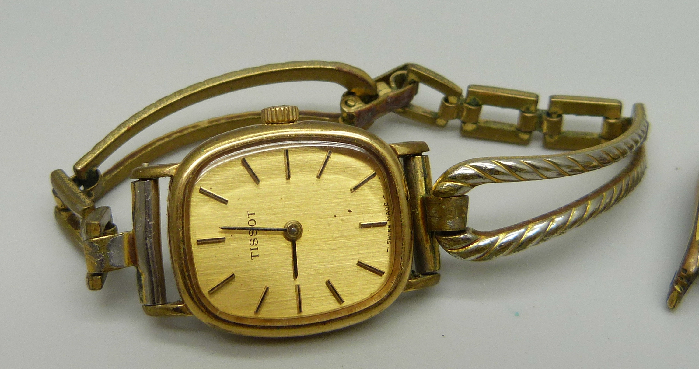 Three wristwatches, tank shaped Roamer, Citizen 17 jewels and a Tissot - Bild 3 aus 5