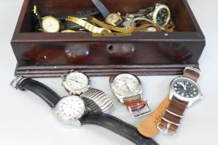 Ladys and gentlemens mechanical and quartz wristwatches