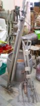 A galvanised dolly tub, a 14" terracotta pot and ten vintage garden tools