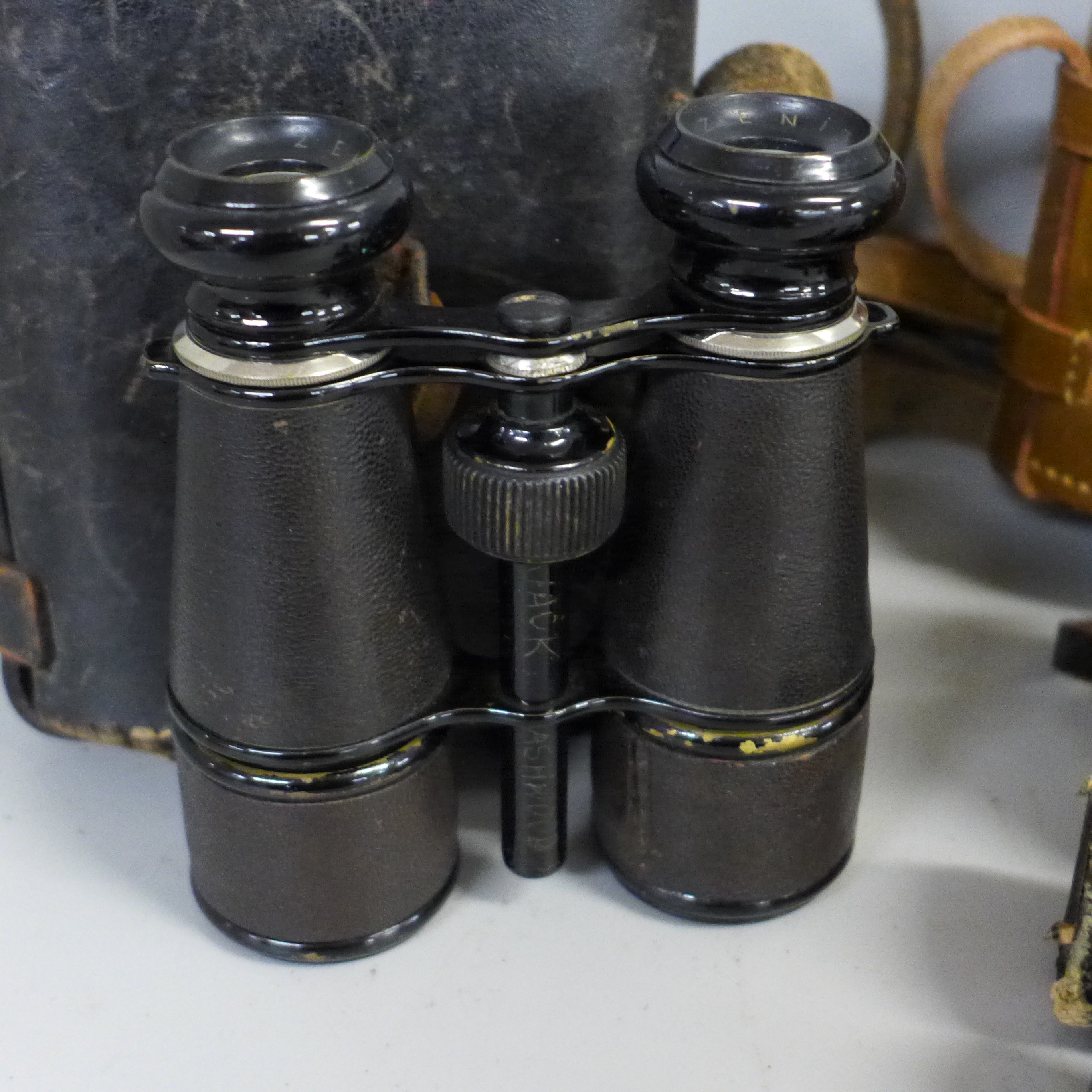 Three cased sets of field glasses and a pocket Zonex telescope - Image 2 of 5