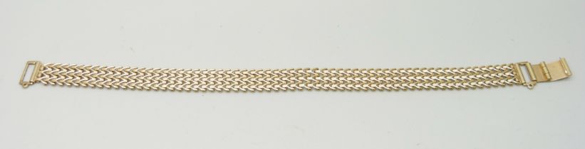 A 9ct gold bracelet, 12.4g