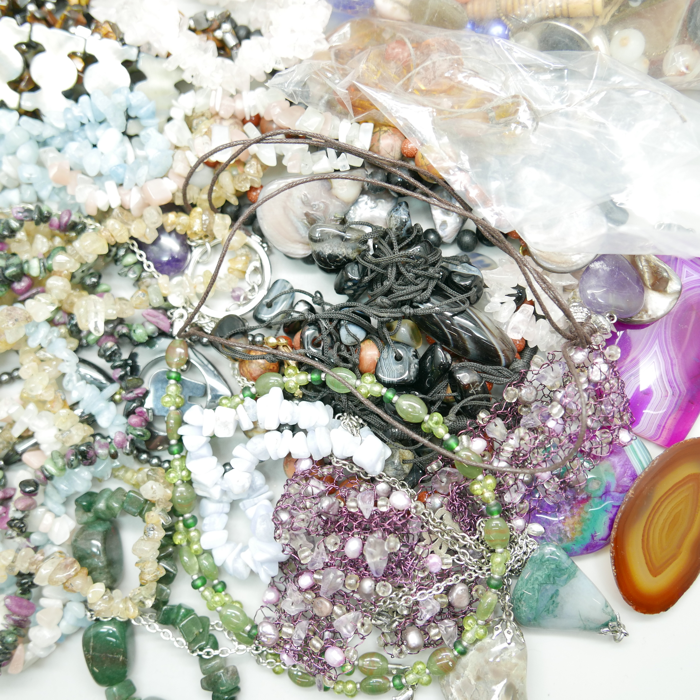 Gemstone jewellery and loose beads - Image 3 of 5