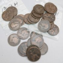 Twelve Victorian pennies, seventeen 1912 pennies (Heaton Mint) and seven 1919 pennies (Heaton Mint)