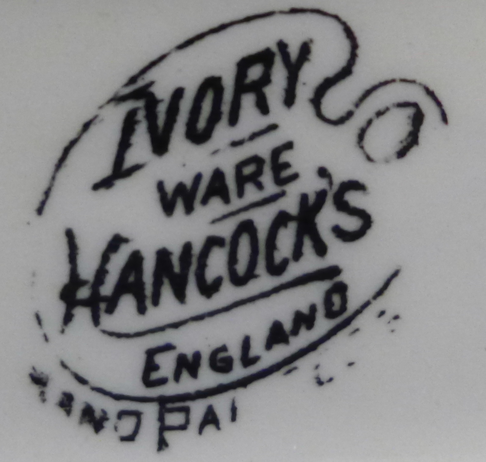 A hand painted Hancocks Ivory ware dinner service; soup dish, gravy boat, plates, side plates, - Image 4 of 4