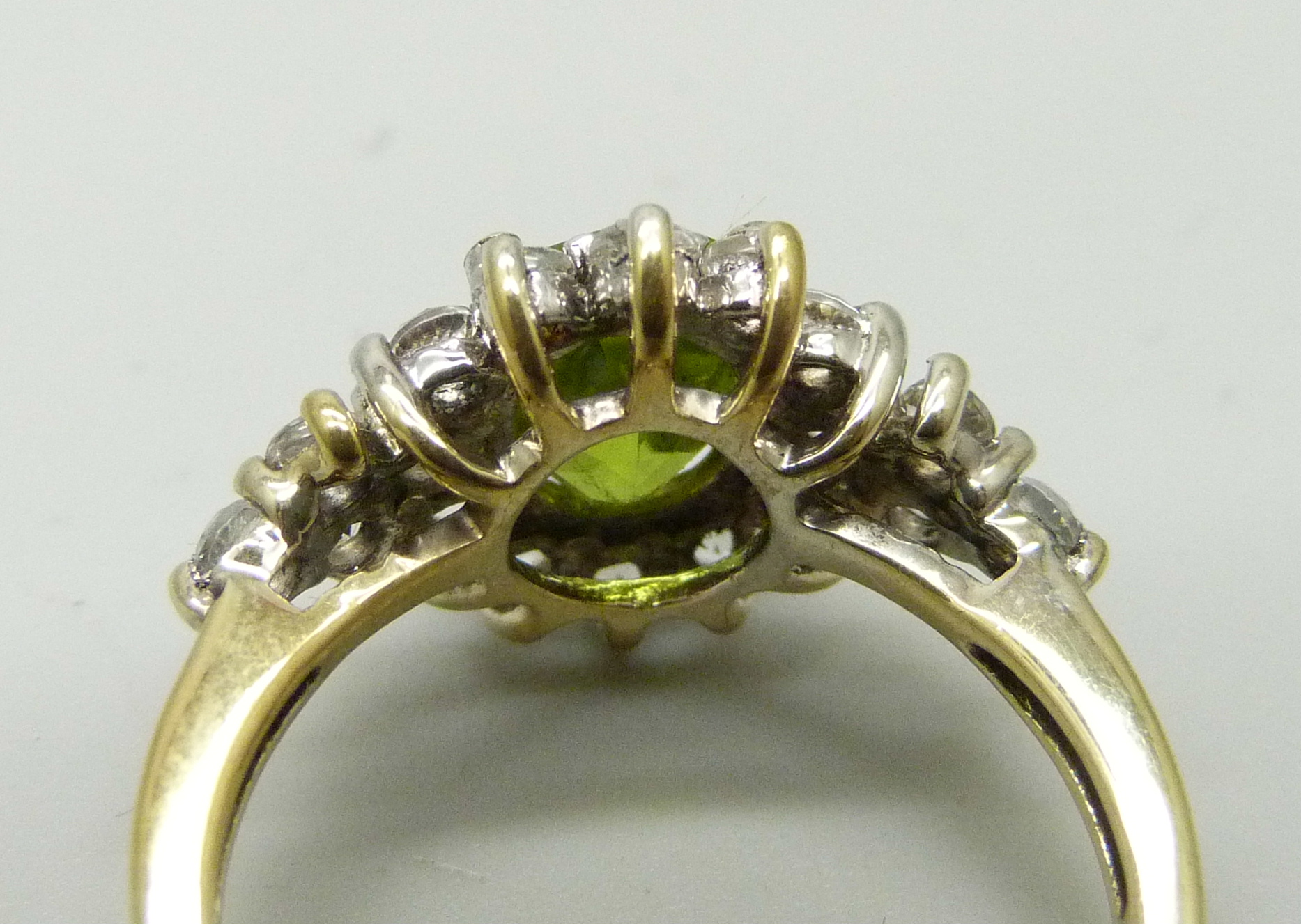 A silver gilt, peridot and topaz cluster ring, P - Image 3 of 3
