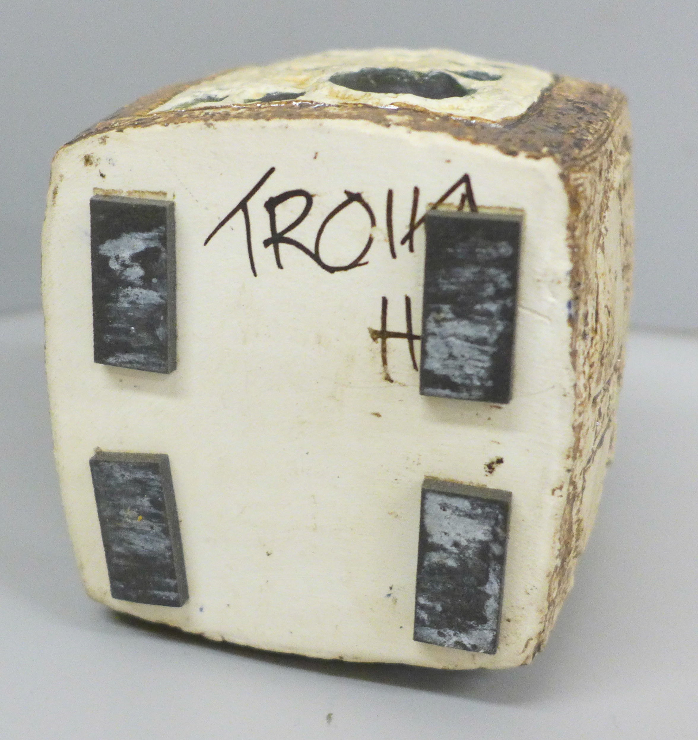 A Troika marmalade jar by Honor Curtis, 10cm - Image 3 of 3
