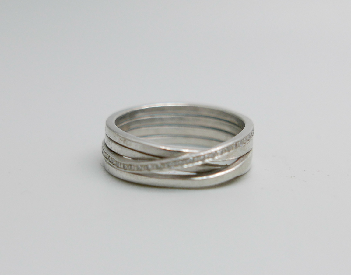 A 950 platinum and 28 diamond ring, 7.9g, M - Image 3 of 4