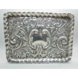 An embossed silver tray, Chester 1908, 163g, 17.5cm x 23cm