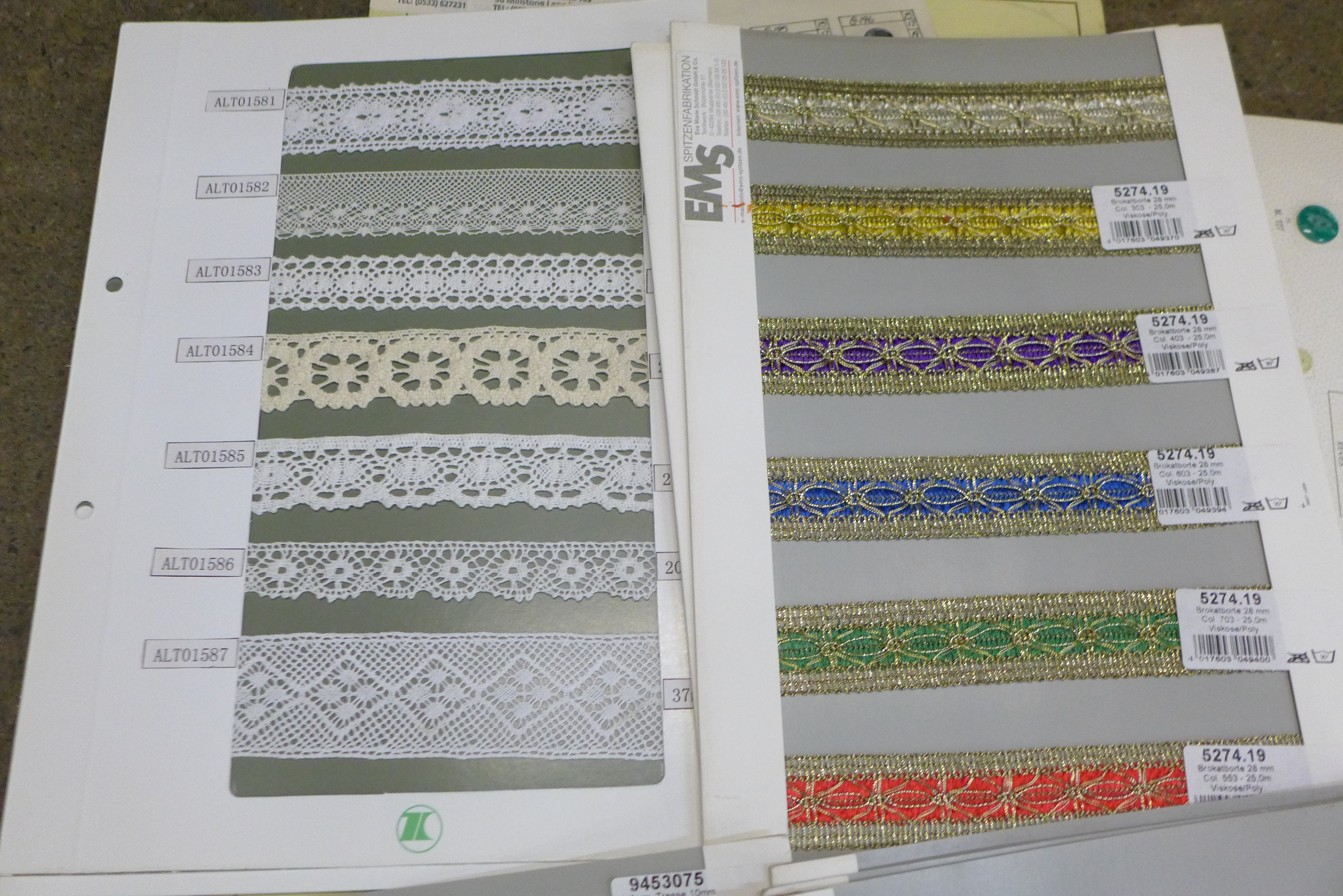 A collection of lace, fasteners and buttons merchant sample folders, all vintage - Image 11 of 12