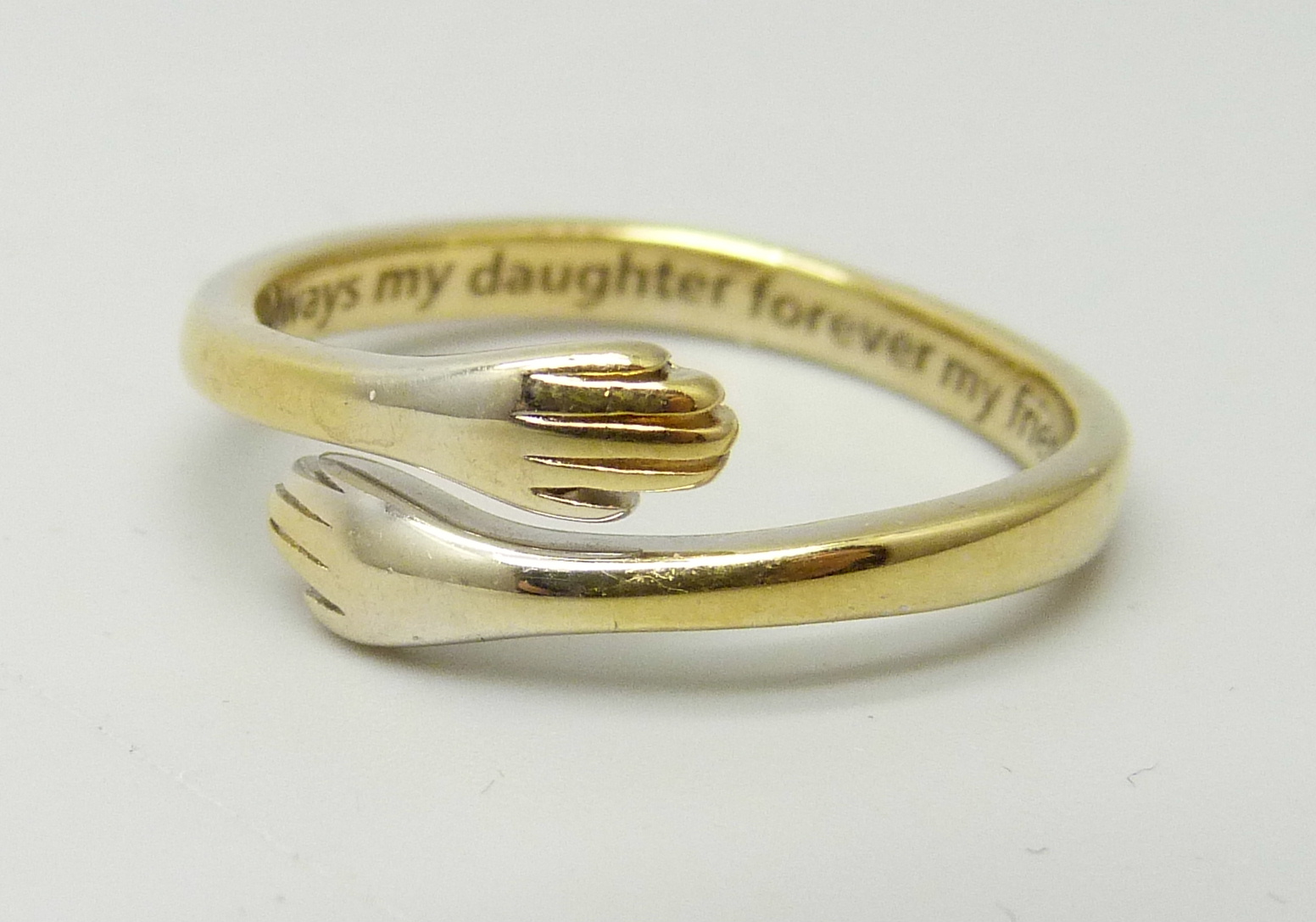 A silver gilt ring, P