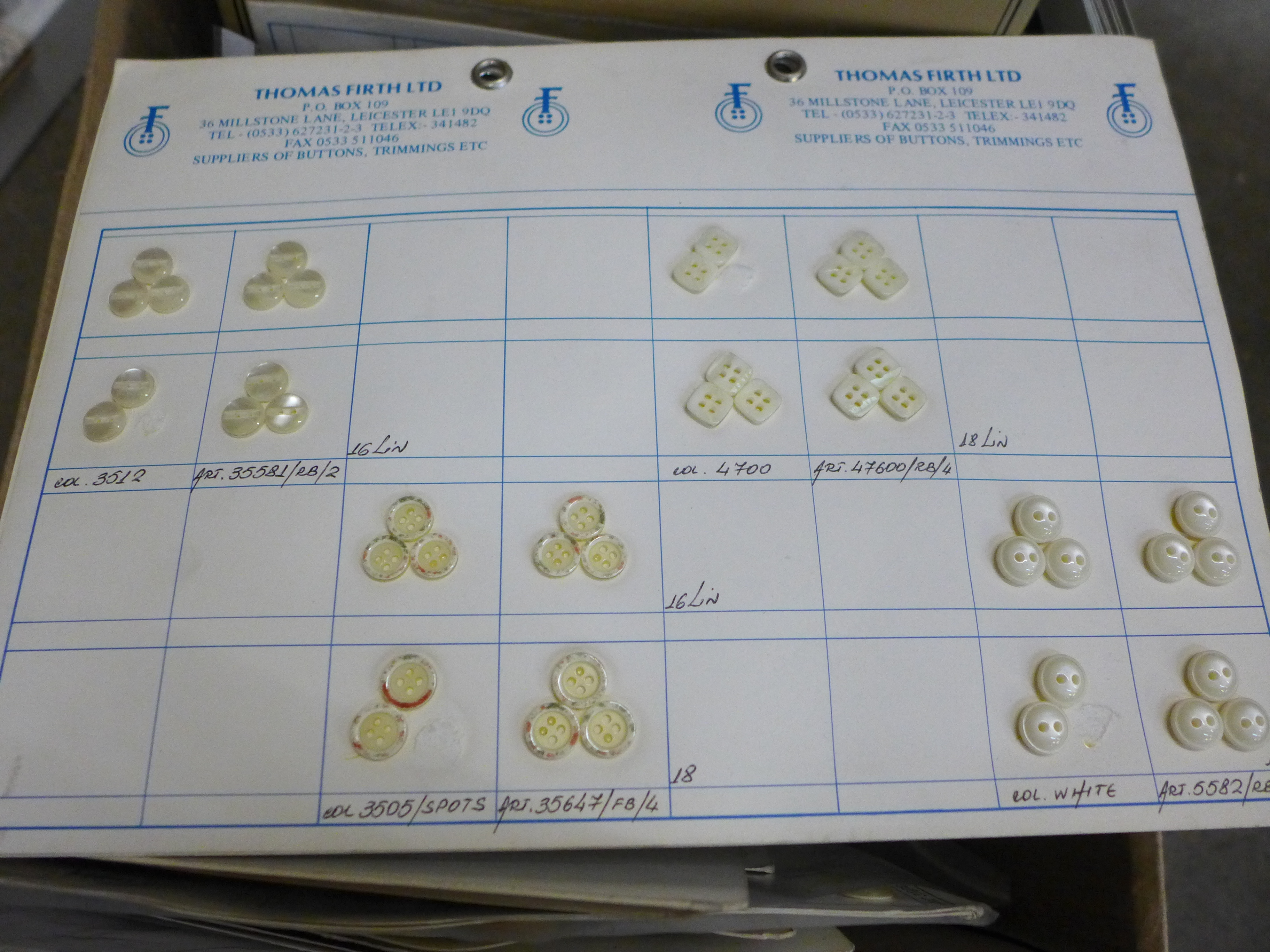 A collection of lace, fasteners and buttons merchant sample folders, all vintage - Image 8 of 12