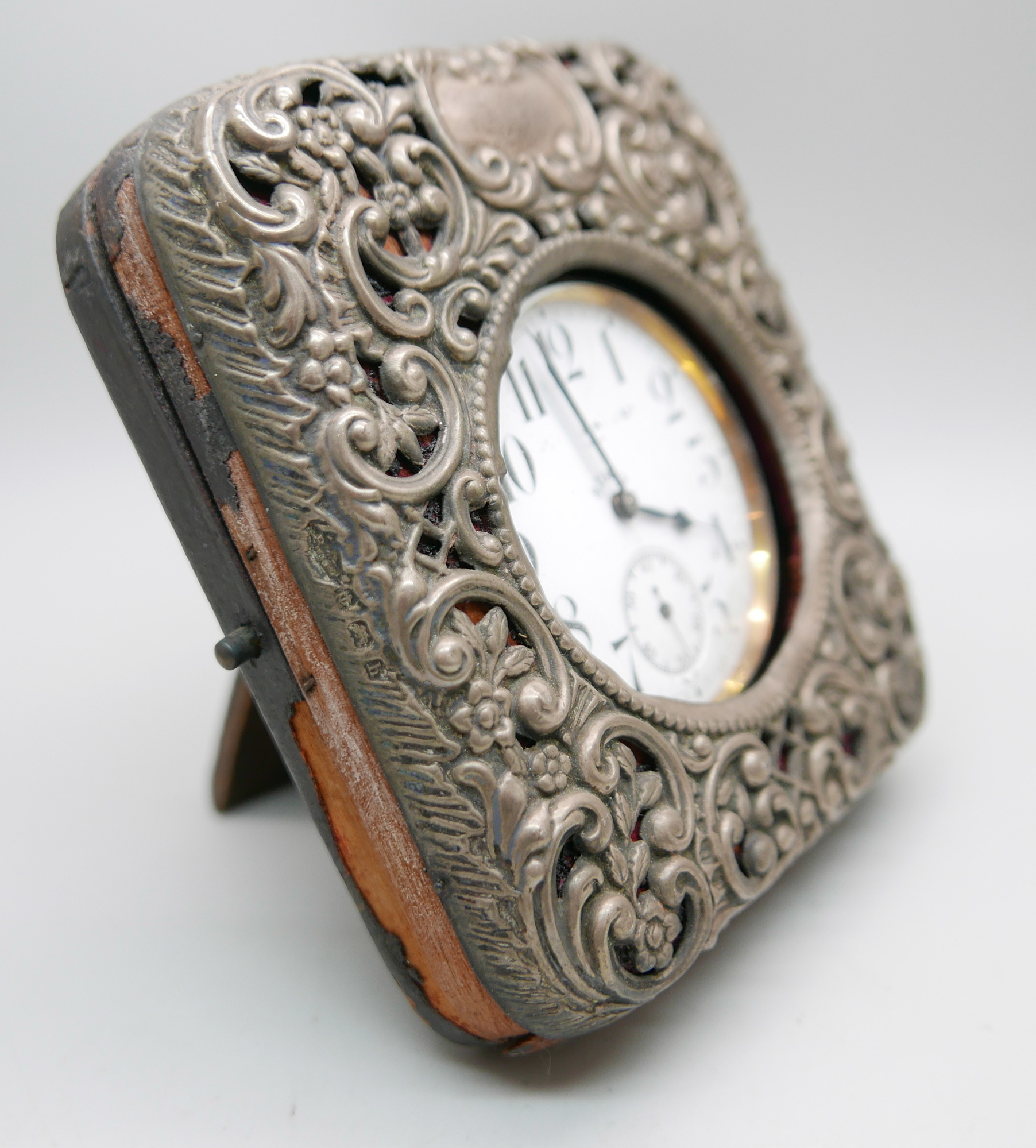 A silver travel clock case with Goliath top-wind 8-Days watch, Birmingham 1907 - Image 3 of 5