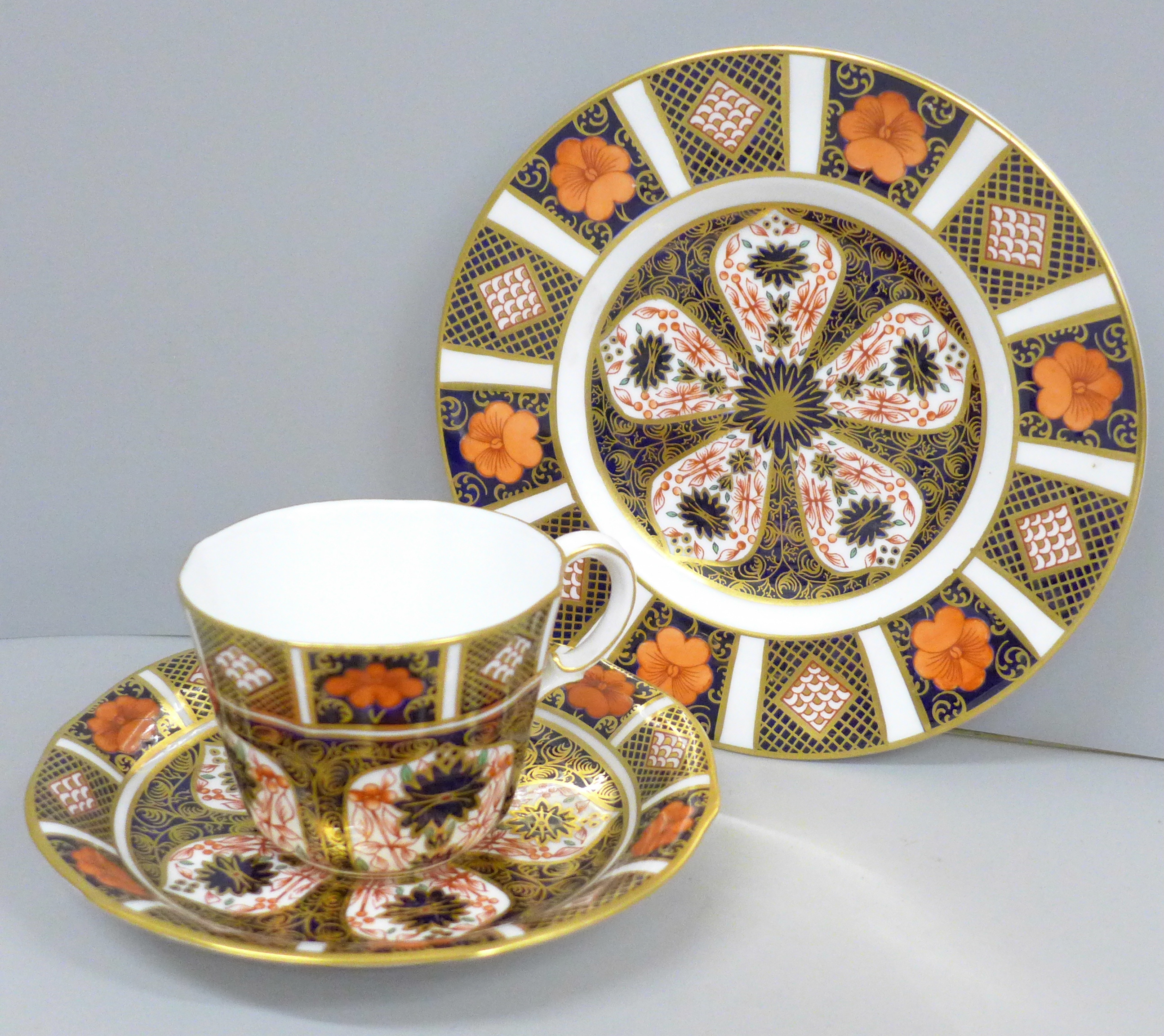 A Royal Crown Derby 1128 pattern trio