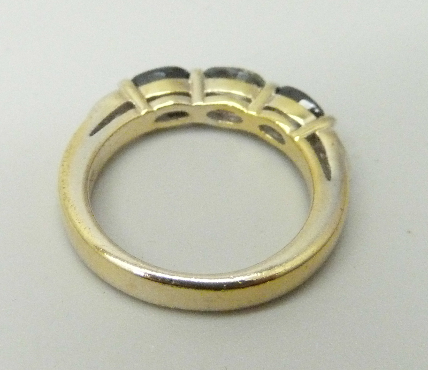 A silver gilt, colour change andesine and topaz ring, L - Image 3 of 3