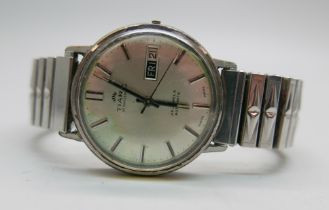 A gentleman's Tiara automatic 25 jewels day date wristwatch, (missing crown)