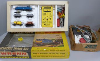 A Wrenn Lima micromodel train set with Tri-ang power unit