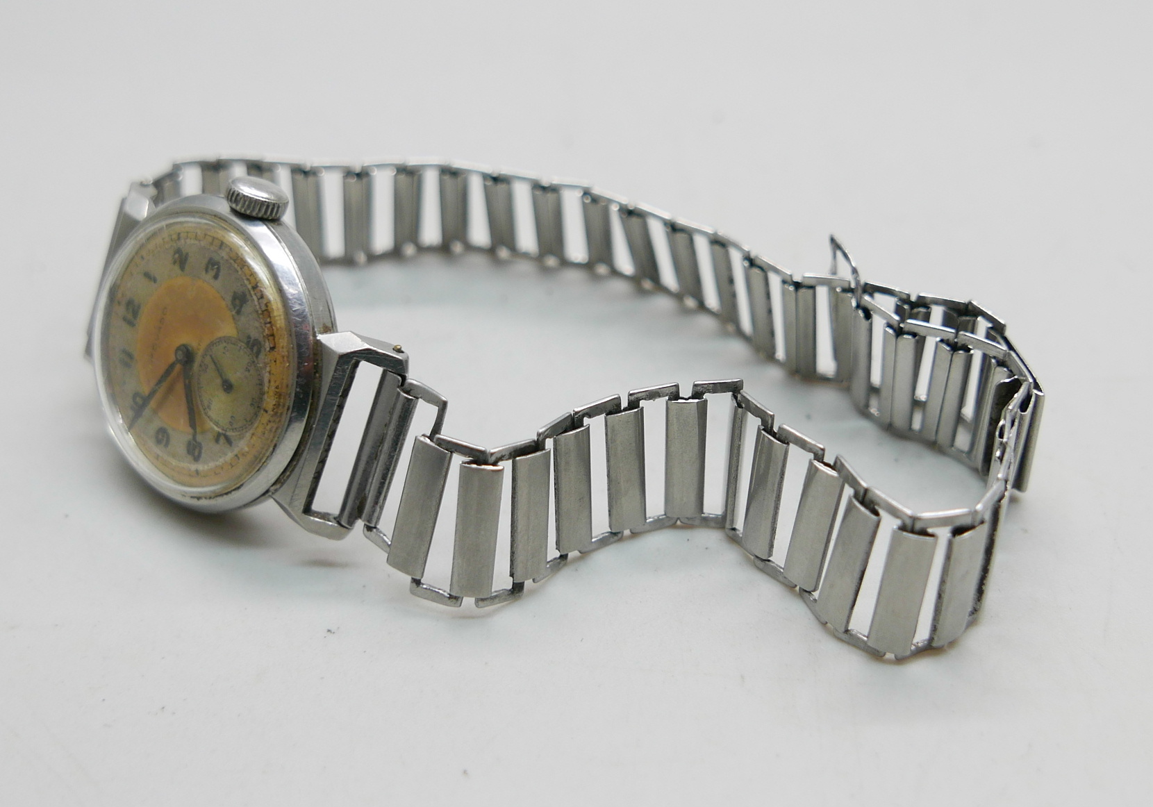 A gentleman's Movado wristwatch, 28mm case - Image 3 of 3