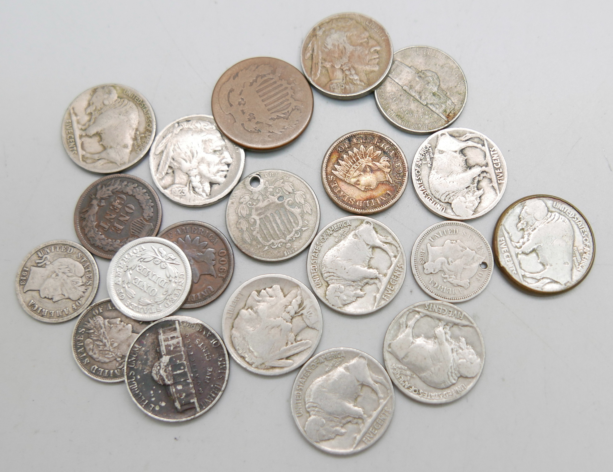 A collection of American coins including silver - Image 2 of 2