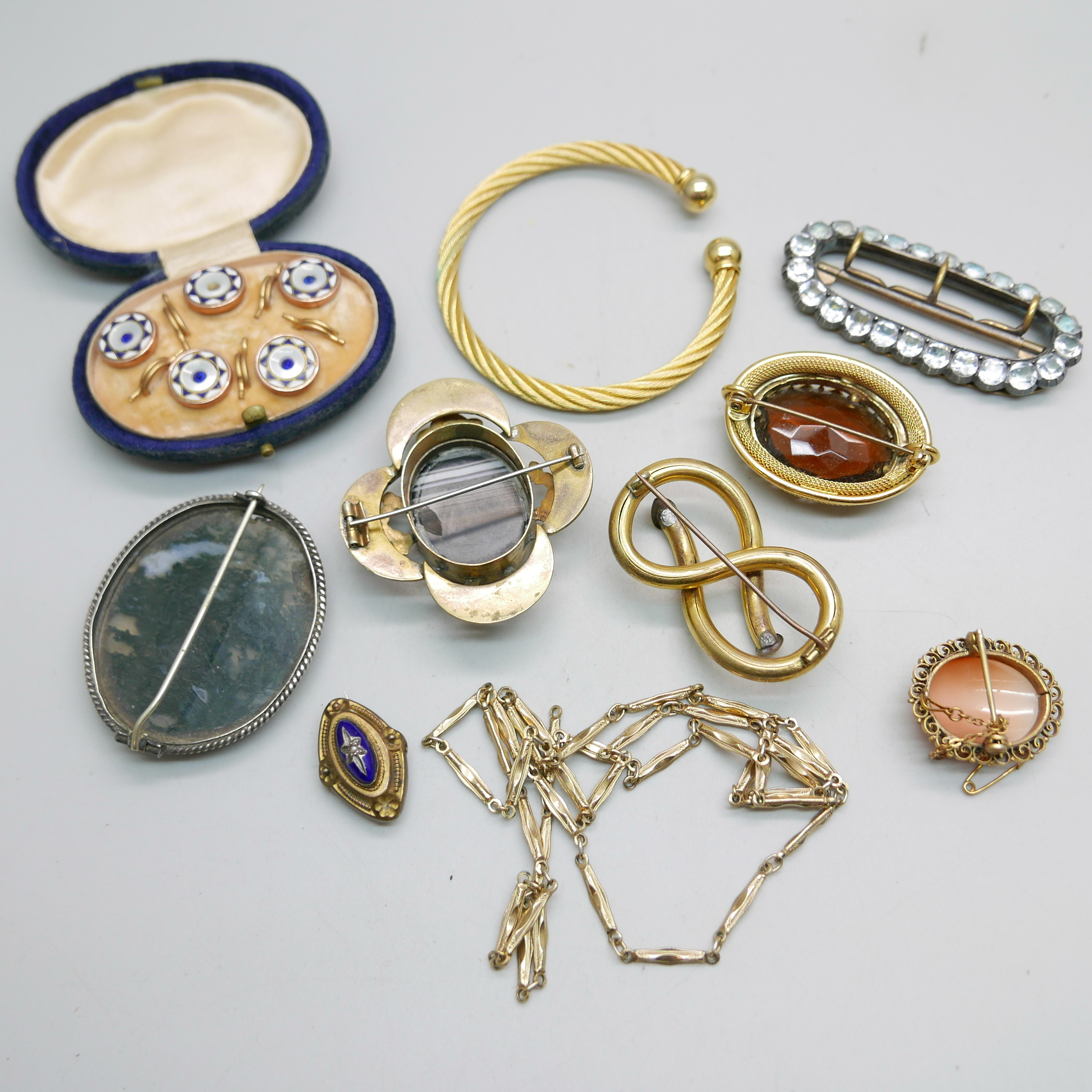 Two agate set brooches, other brooches, a button set, a 19th Century buckle, (chain requires - Image 4 of 4