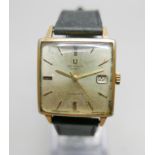 A gentleman's Universal automatic square cased wristwatch with date aperture, 27mm case