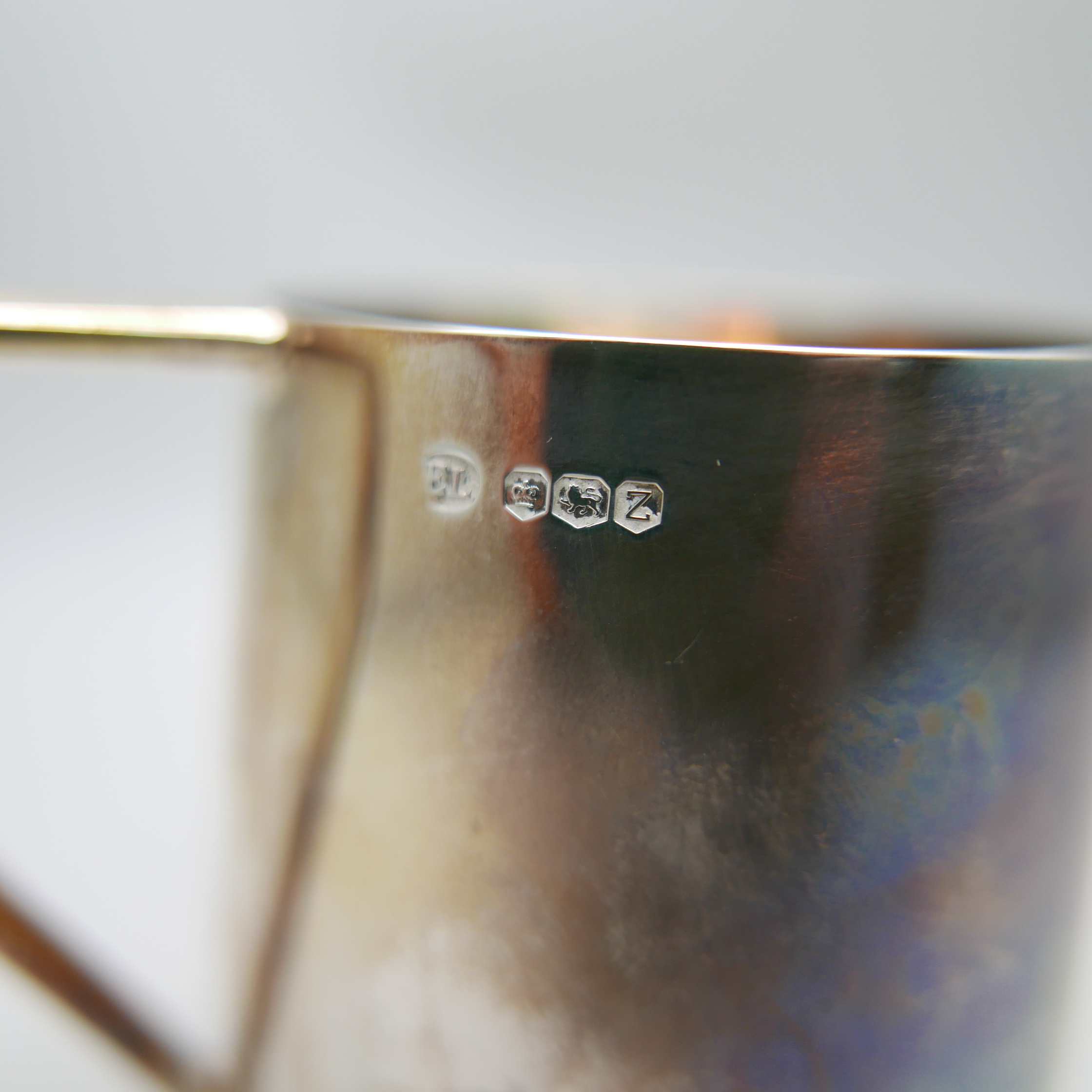 A silver mug, 140g - Image 2 of 4