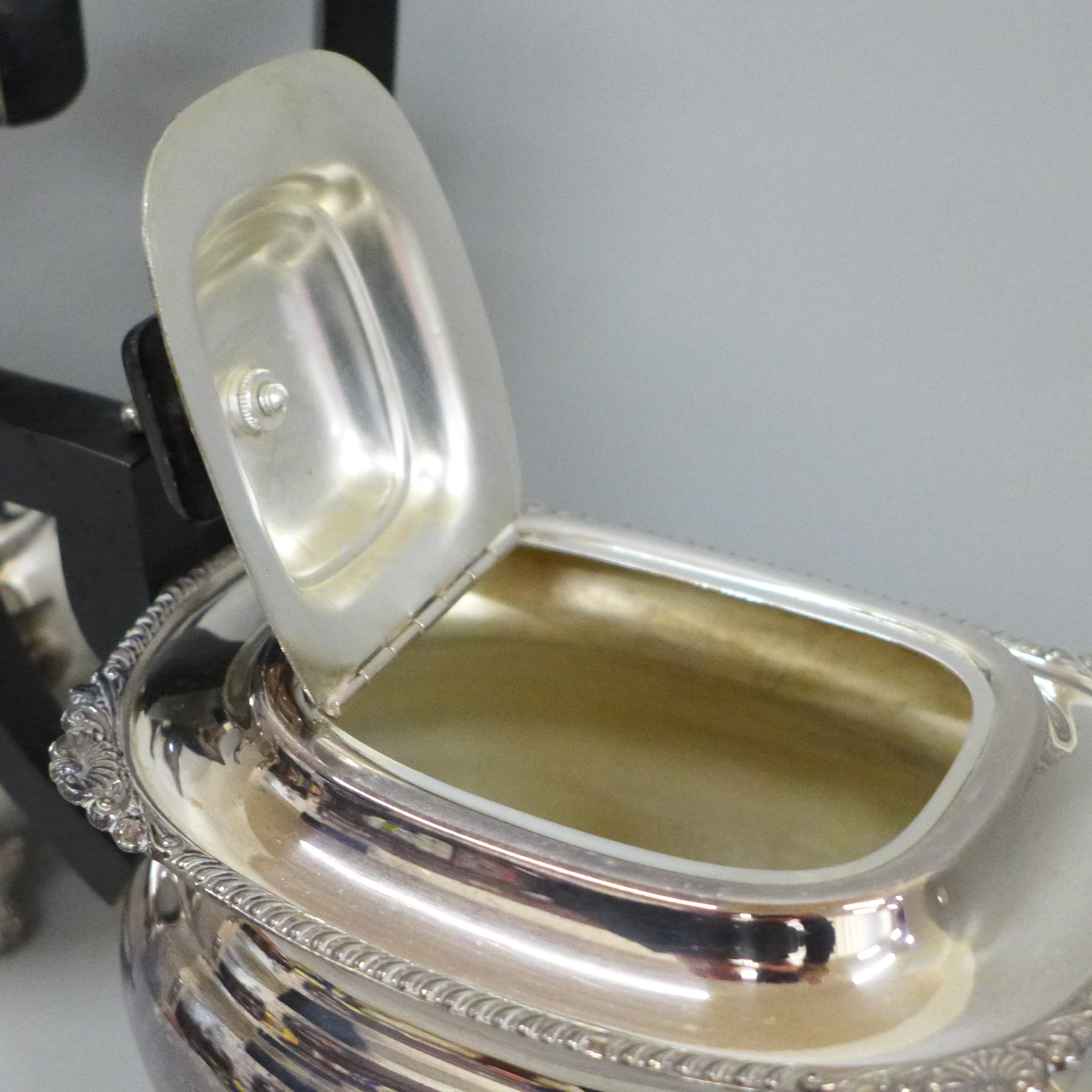 A Viners of Sheffield four piece silver plated tea service - Image 5 of 6