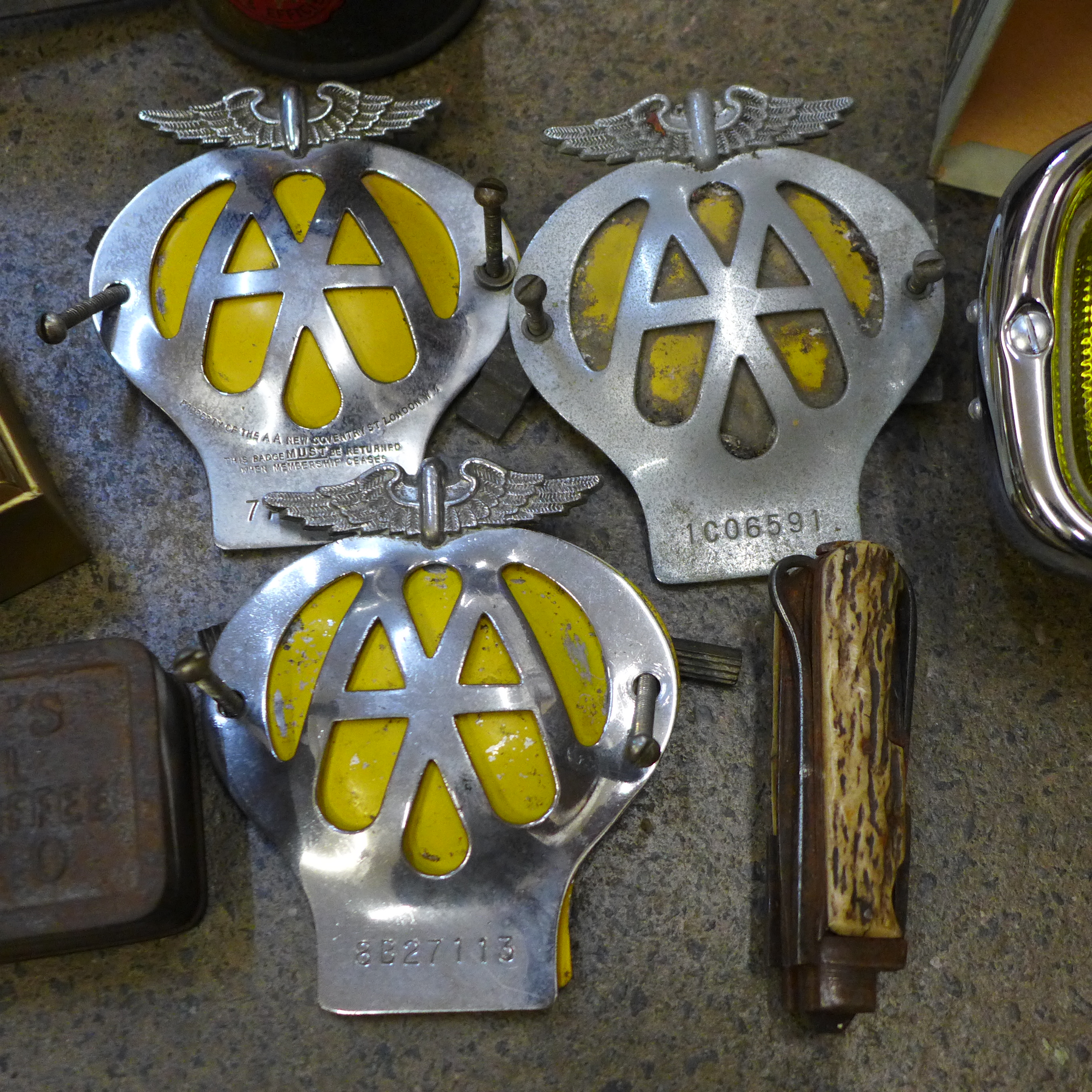 Three AA badges, three vintage penknives, two a/f, an oversized lighter, etc. - Image 4 of 5