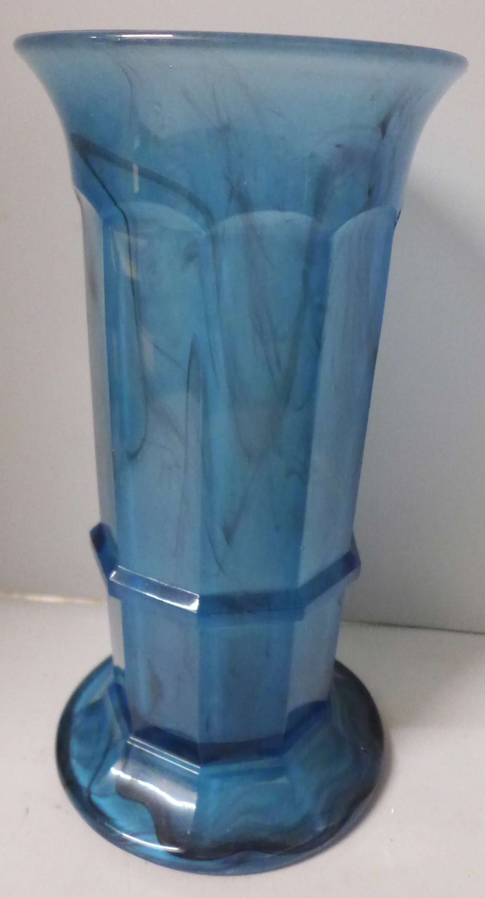 A large clear glass poison jar, 35.5cm and a Davidson blue glass vase - Image 2 of 7