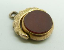 A 9ct gold swivel fob set with carnelian and bloodstone, Birmingham 1901, Pearce and Thompson, 3.9g