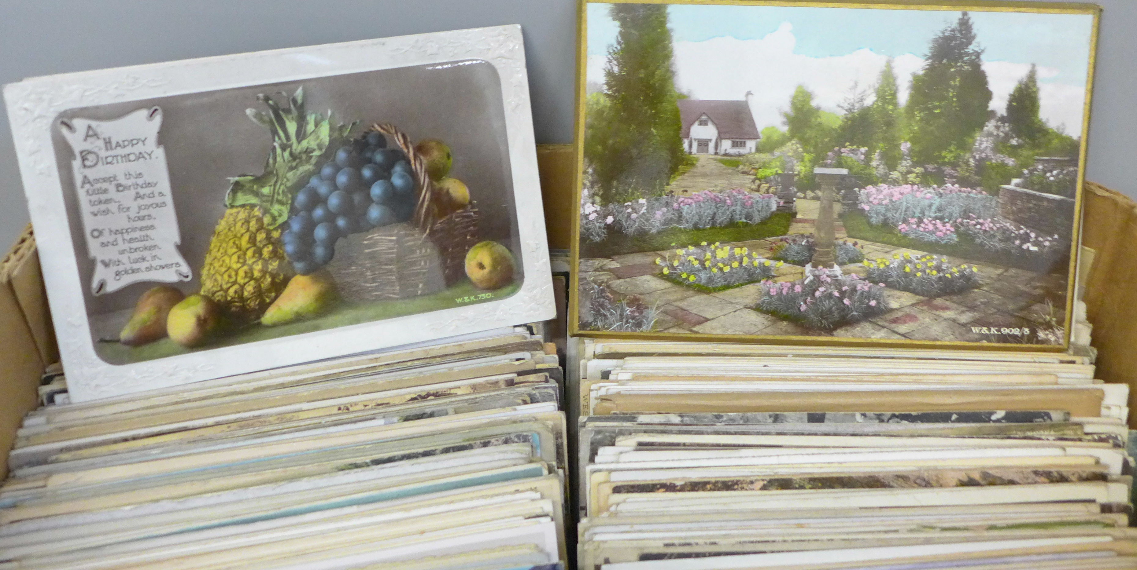 A box containing Edwardian and later postcards, approximately 300 - Image 3 of 9