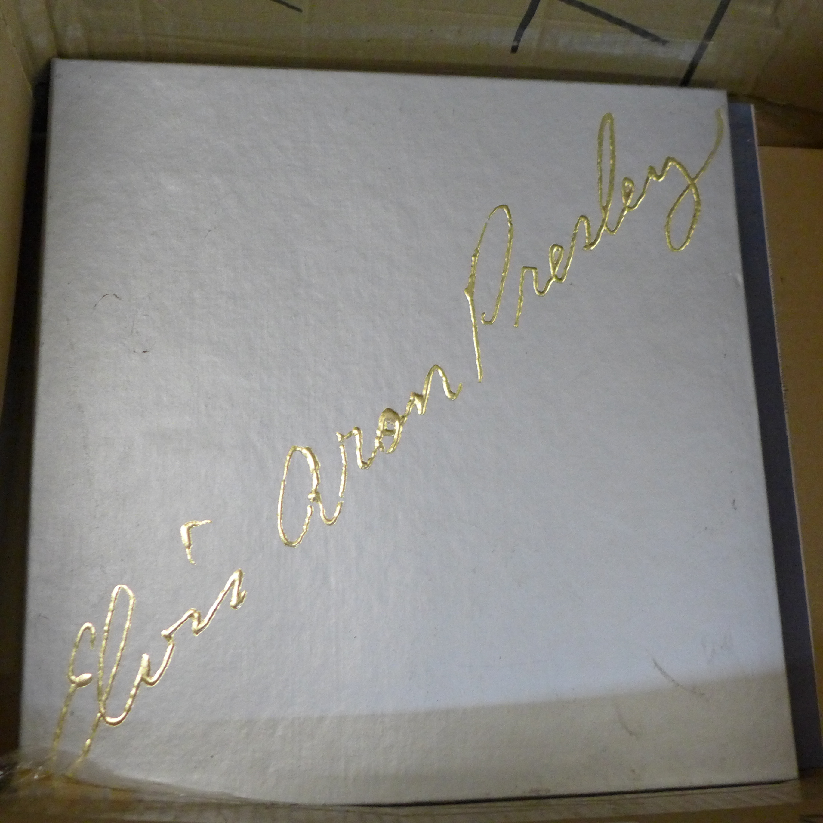 A collection of Elvis Presley LP records and cine-films - Image 9 of 9