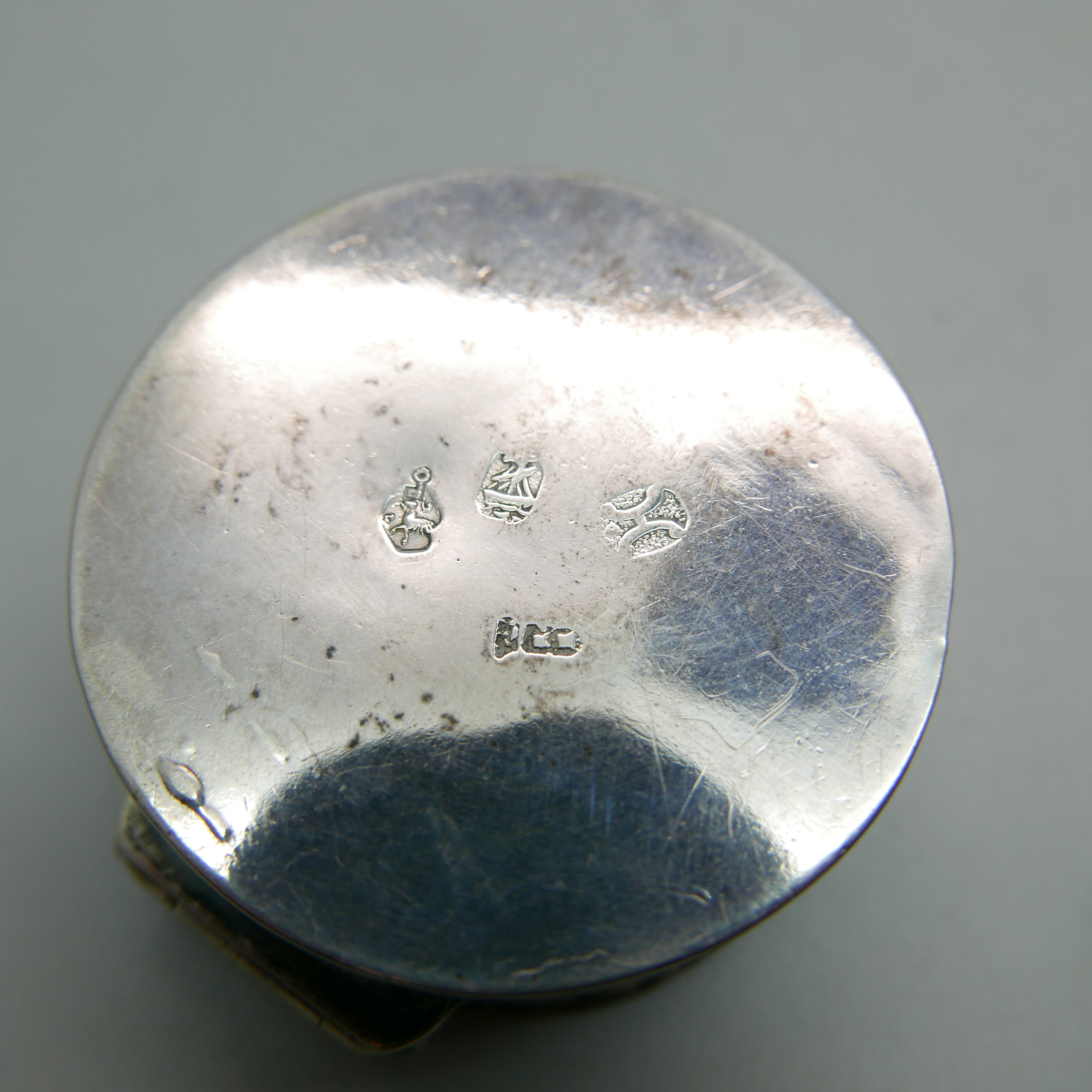 Two silver boxes with continental control marks, (circular box 45mm in diameter) - Image 6 of 6