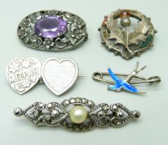 Five silver brooches, (enamel bird a/f)