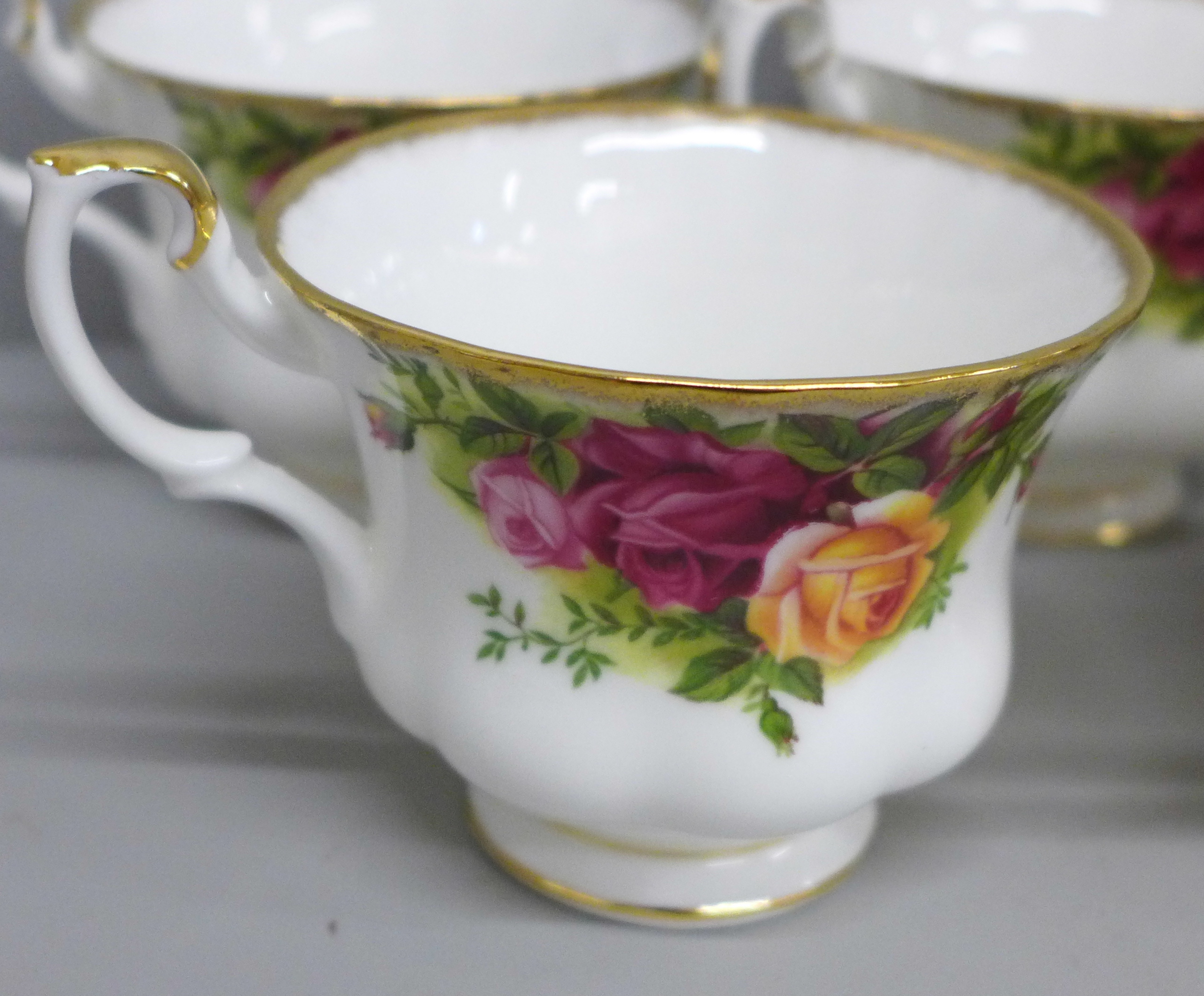 A set of six Royal Albert Old Country Roses tea cups - Image 2 of 3
