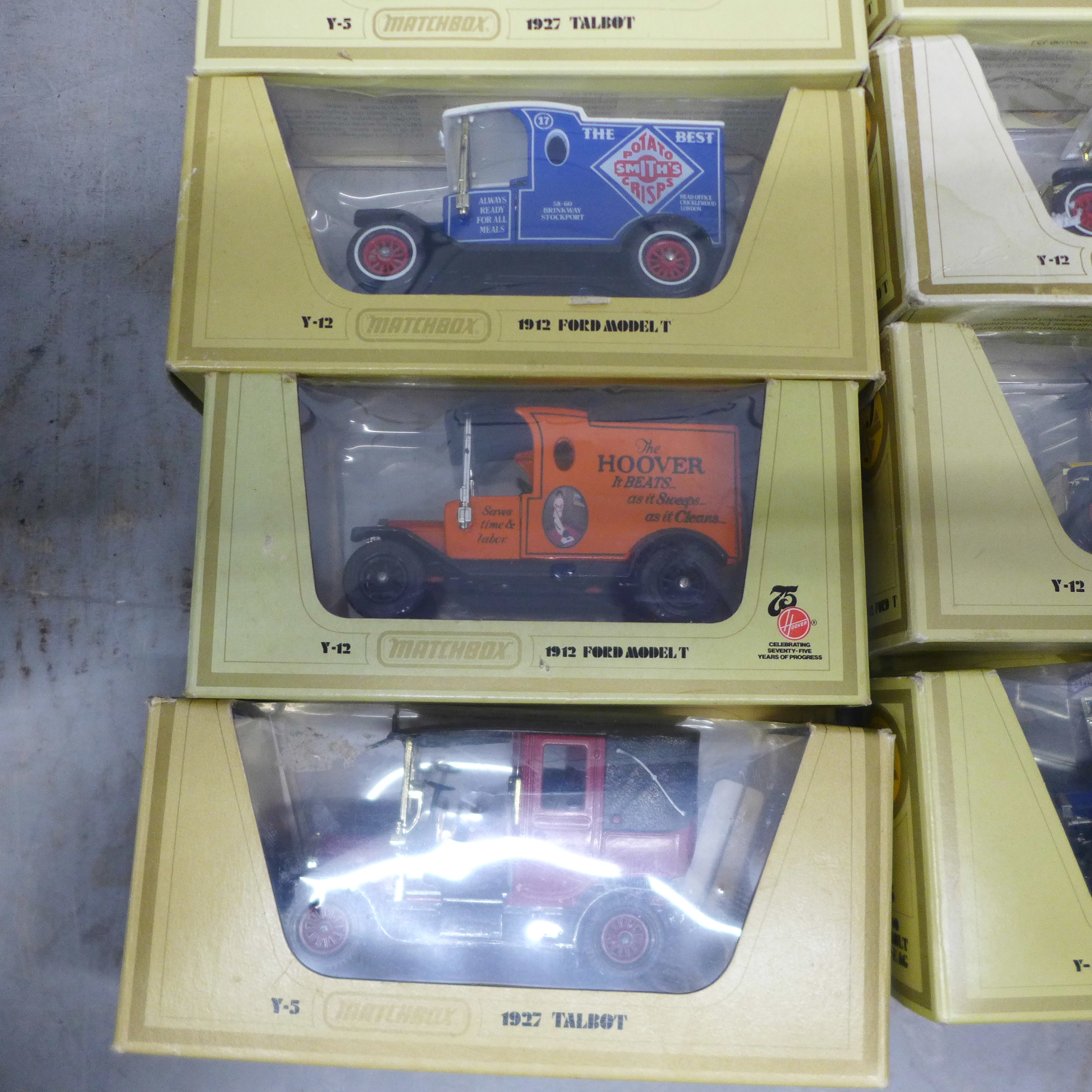 A collection of model vehicles, twelve Matchbox Models of Yesteryear including Y-27 1922 Foden C - Image 5 of 8