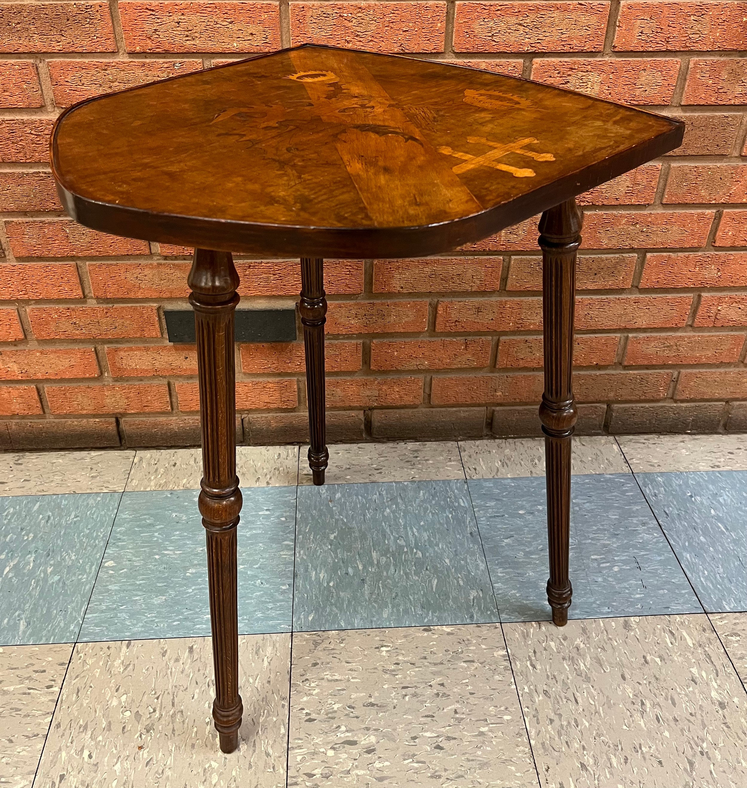 An Emile Galle Art Nouveau shield shaped occasional table - Image 2 of 3