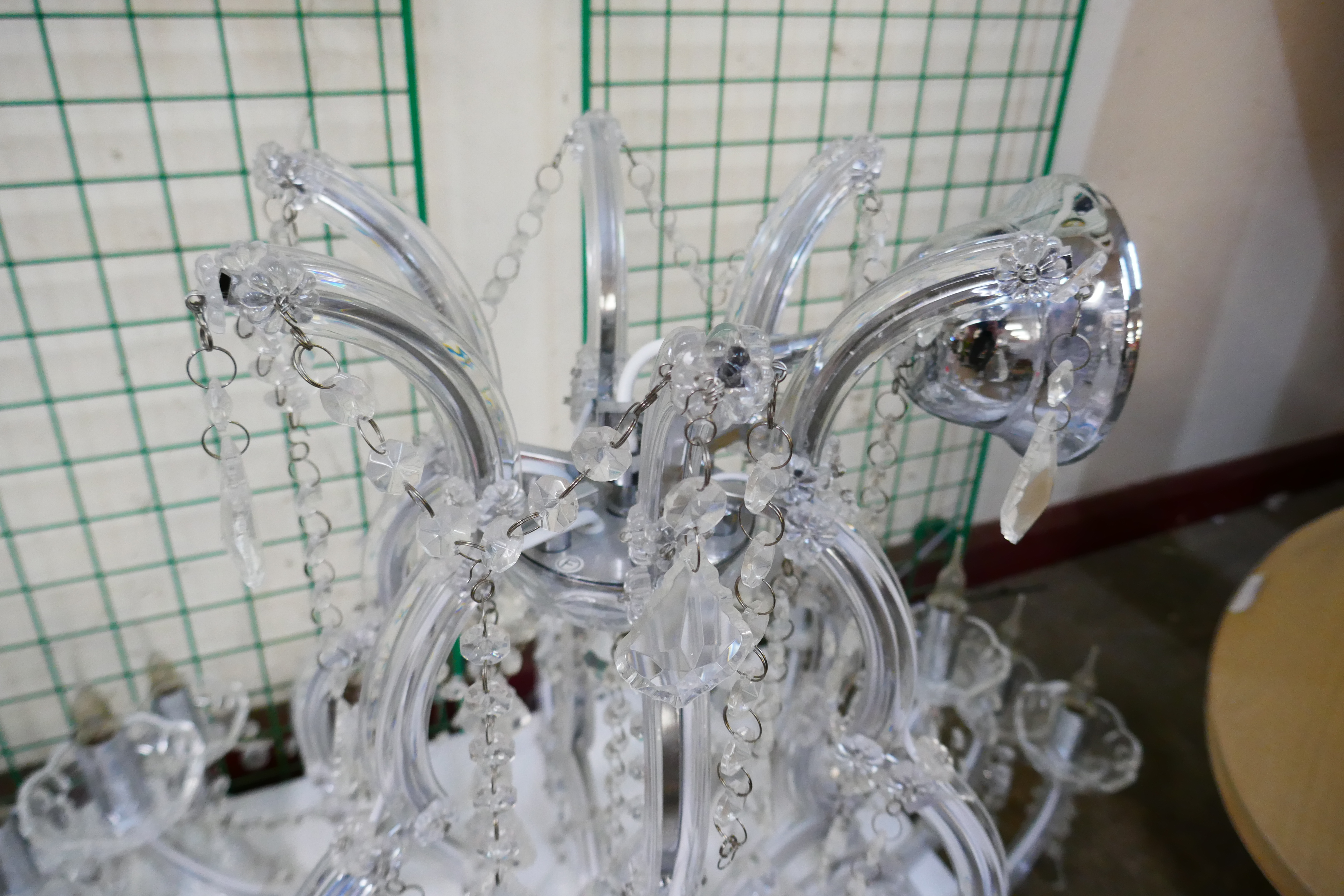 A pair of large Victorian style glass chandeliers - Image 3 of 3