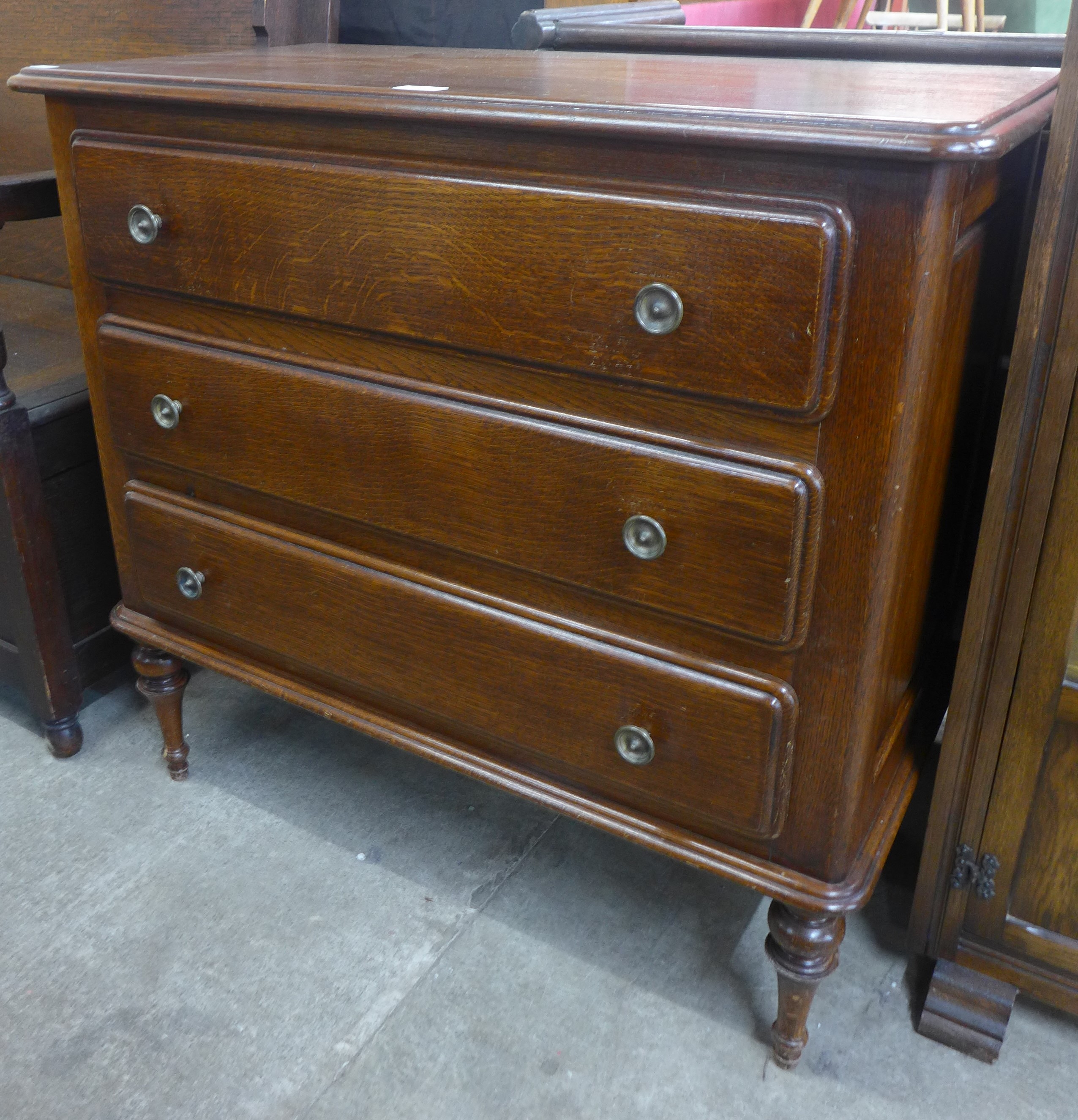 A 19th Century style French beech chest of drawers - Image 2 of 3