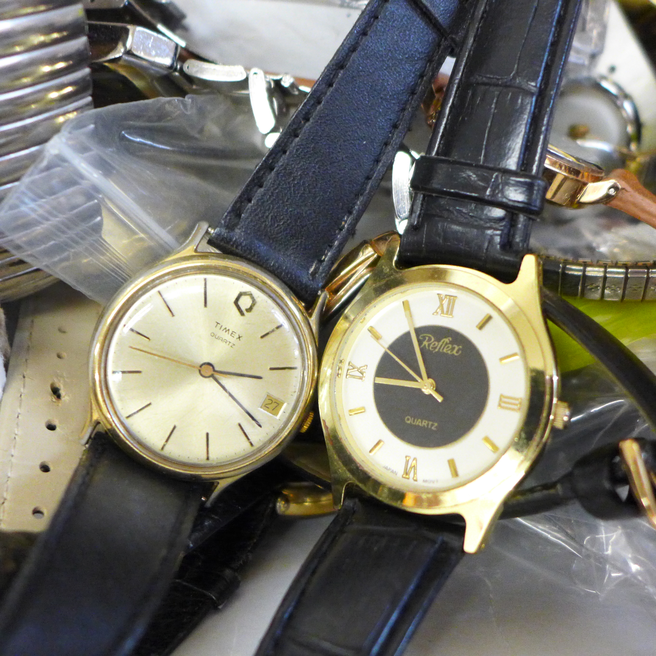 A quantity of lady's and gentleman's wristwatches; Timex, Swatch, Sekonda, etc. - Image 3 of 4