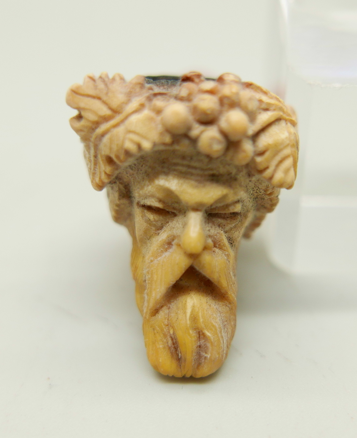 Two carved Meerschaum pipes, one with head of an African man and one of a Greek god - Image 3 of 8