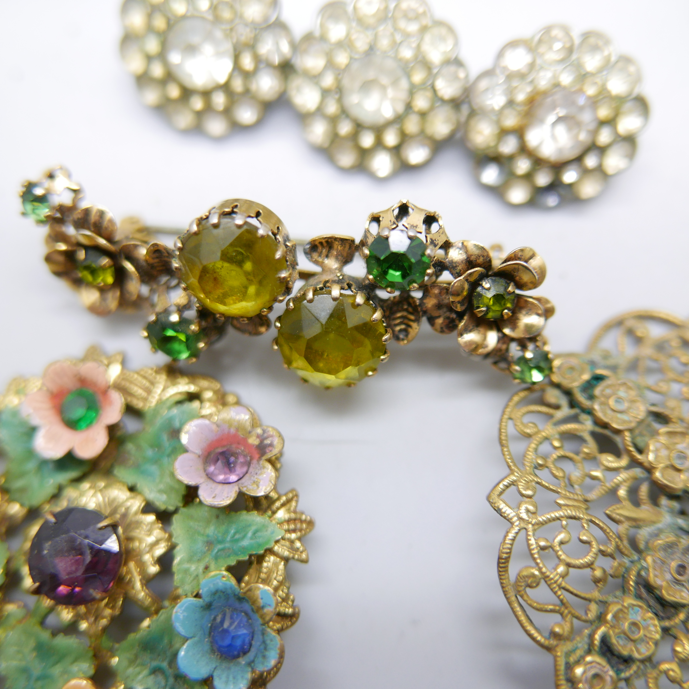 A collection of brooches, (one a/f) - Image 3 of 4