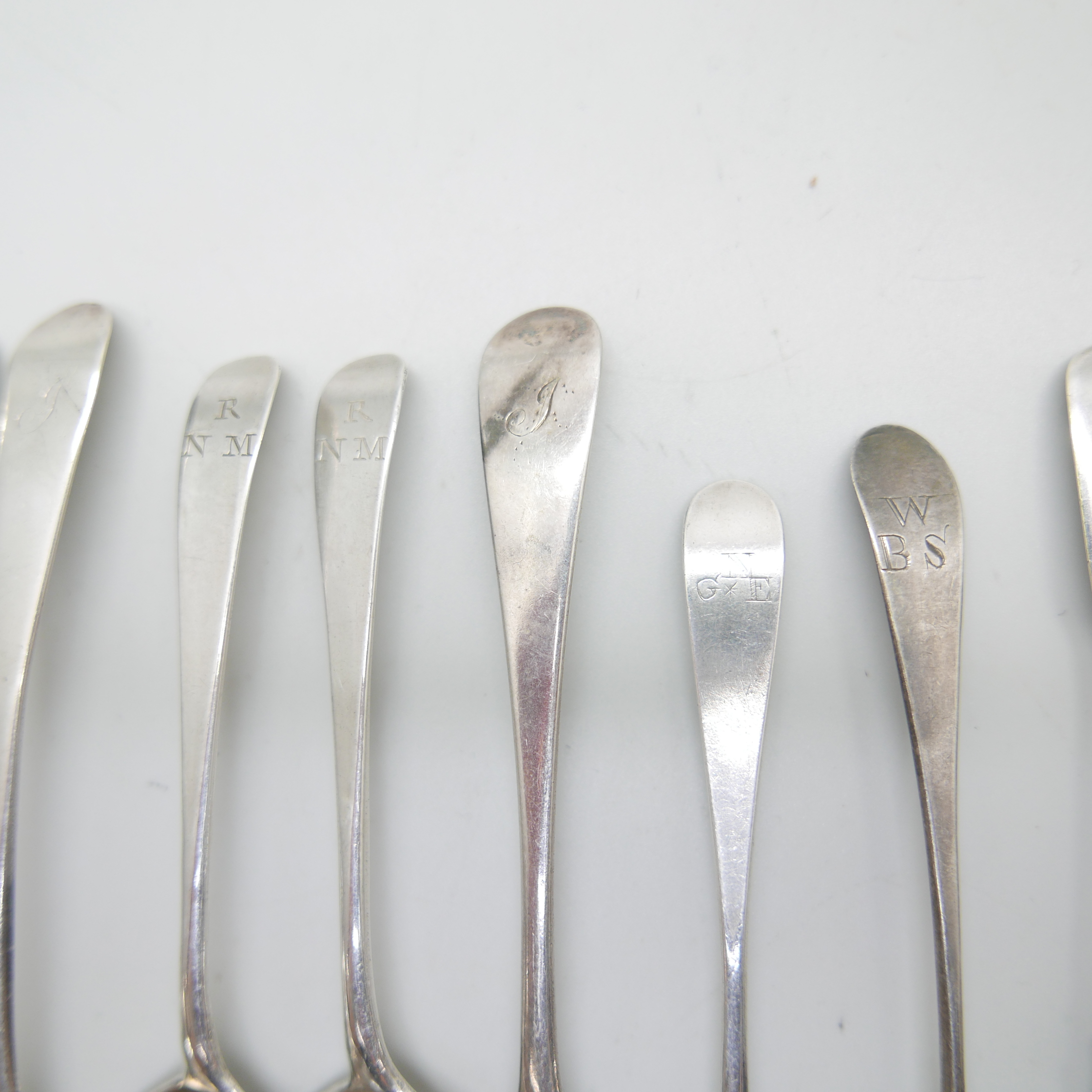 Nine silver spoons by the Bateman family and one other silver spoon, 146g - Image 3 of 5