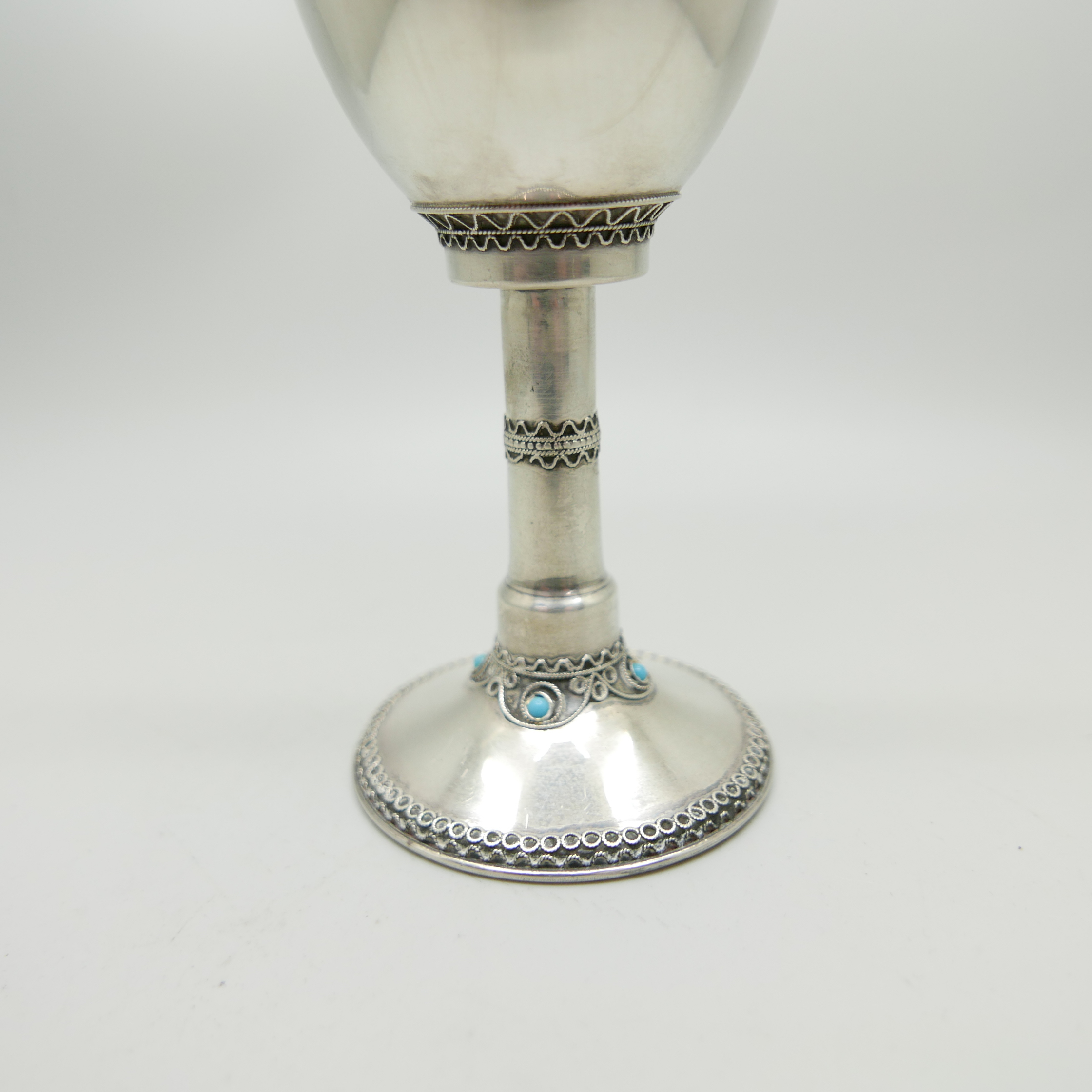 A Stanetzky 20th Century silver and turquoise goblet with beaded detail, 97.6g, 14.5cm - Image 3 of 6