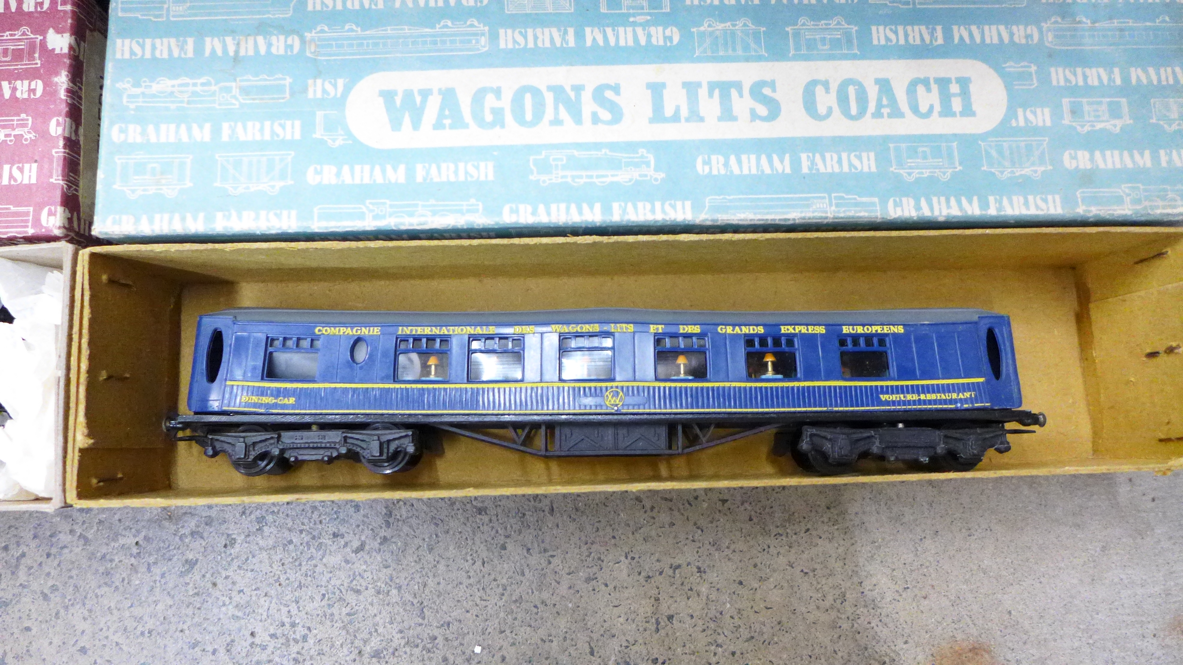 Graham Farish model rail, including Suburban Coach x2, Wagon Lits Coach, control unit - Image 2 of 4