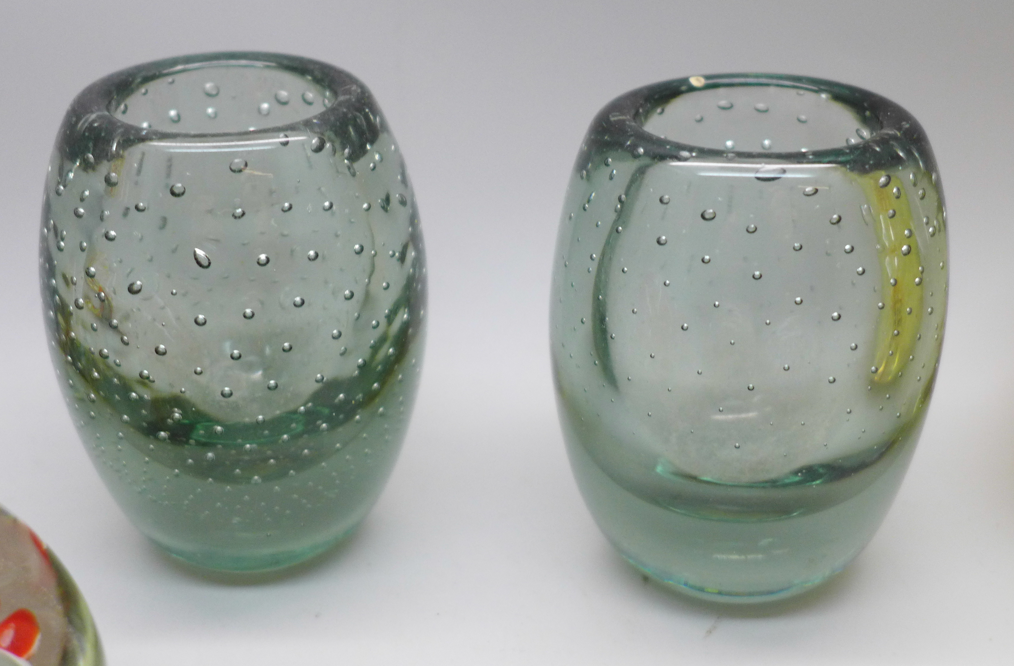 Four glass paperweights, two glass vases, and a resin paperweight - Image 4 of 5