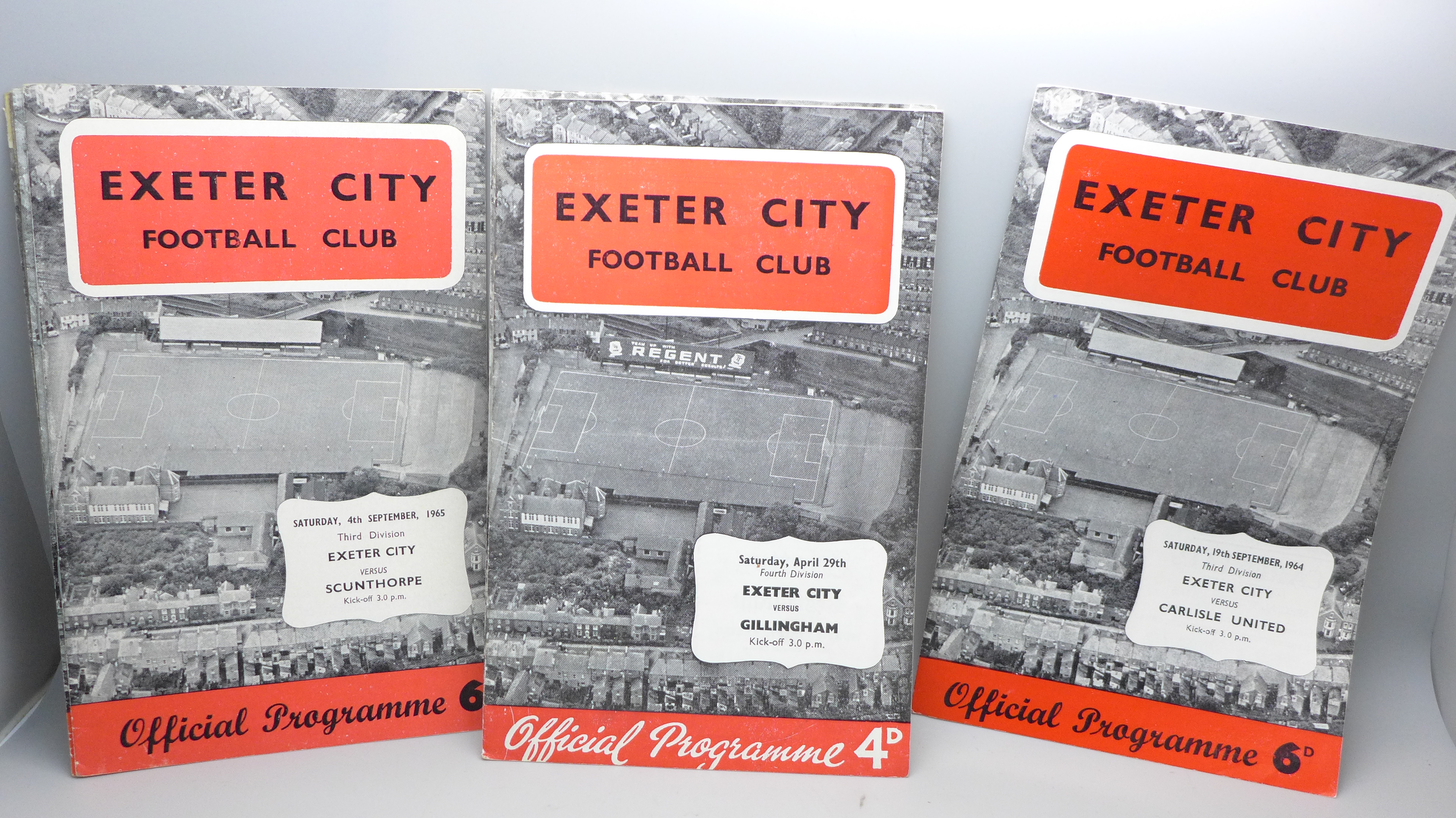 Football ephemera; Exeter City home programmes from the 1950s (5) and 1960s (17) including versus - Image 6 of 6