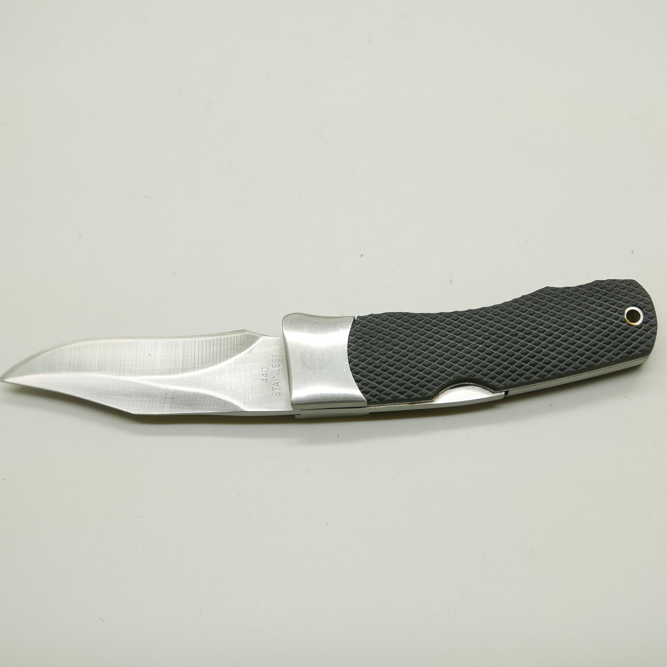 A collection of knives including Wostenholm and Kershaw - Image 4 of 5